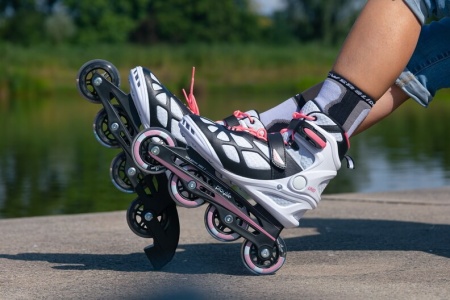 Роликовые коньки Playlife Uno 80 розовые